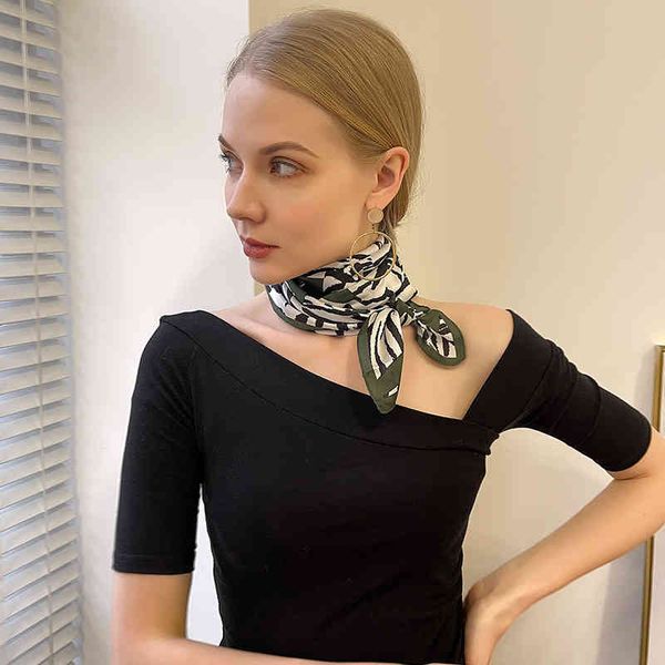 

2021 luxury brand silk scarf women shawls and wraps fashion print small hair neck hijabs foulard scarves, Blue;gray