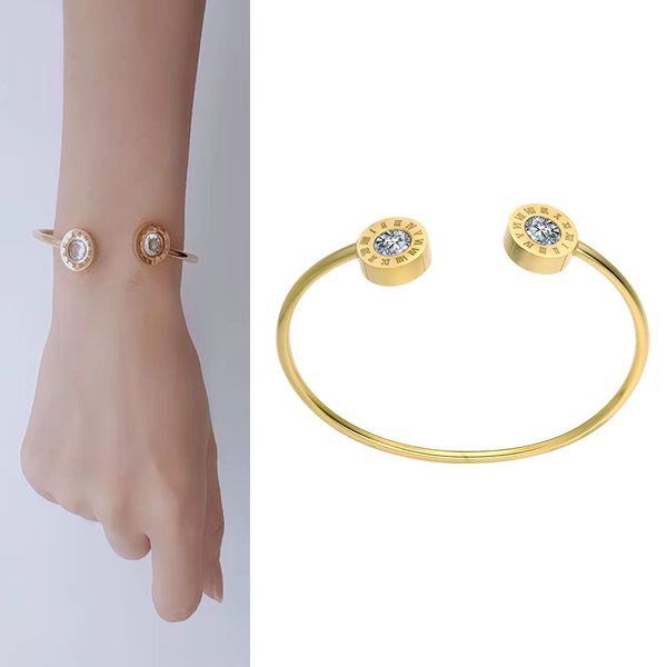 2022 nuovo design polsino braccialetto di moda braccialetto per le donne numeri romani con Diamand gioielli di marca di lusso in acciaio inossidabile Pulseiras coppia all'ingrosso accessorio mano