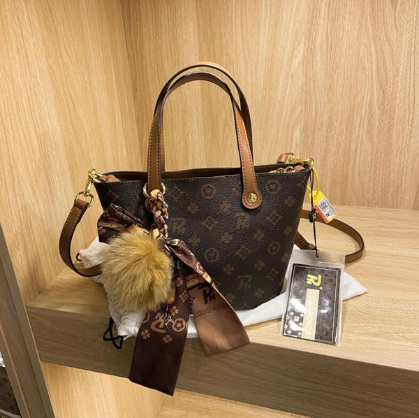 

ladies leathers shoulder bags sweet and lovely ribbon bow foreign handbag simple and versatile printed fashion bucket bag classic contrast l, Black;red