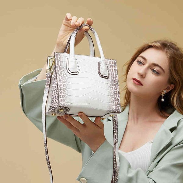 

summer 2022 advanced snake skin pattern portable women's small shaped foreign style broadcast princess diana bag luxury designer