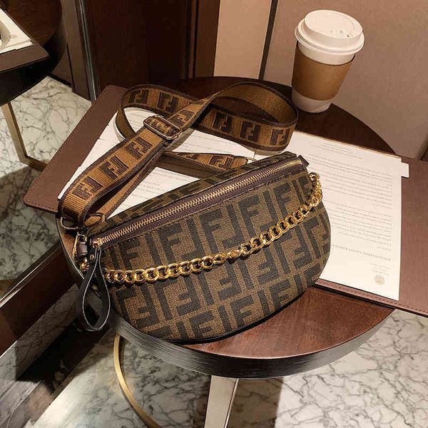 

2022 factory wholesale new small female net red waist foreign style popular broadband messenger fashionable women's chest bag pp23