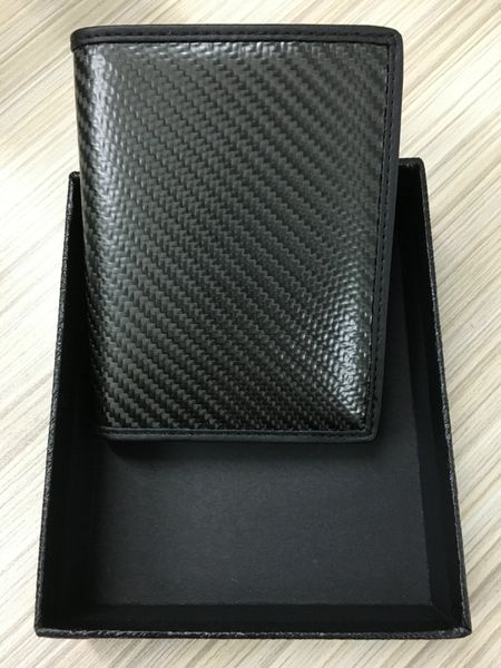 

men's wallet that fit both their identity and their personality are a different kind of clothing ornament, Red;black