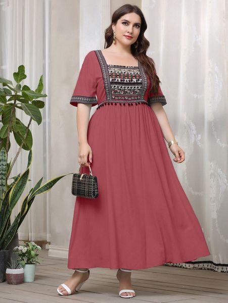 

plus elephant and floral embroidery square neck maxi a-line dress 28di#, Black