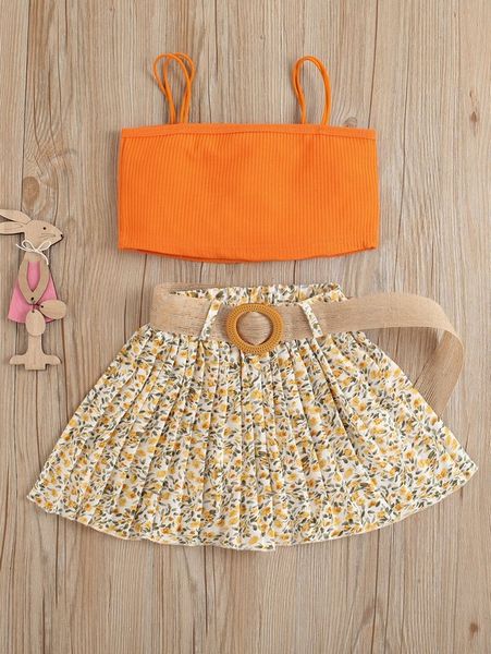 

little girl's suspender and belt small floral skirt she, White
