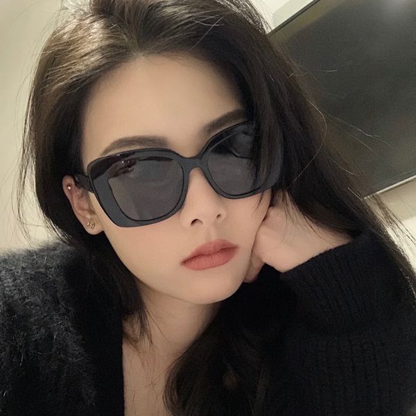 

designer sunglasses xiaoxiangjia sunglass ch5422 s plate asymmetric letter polarizing screen red sunglass female anti, White;black