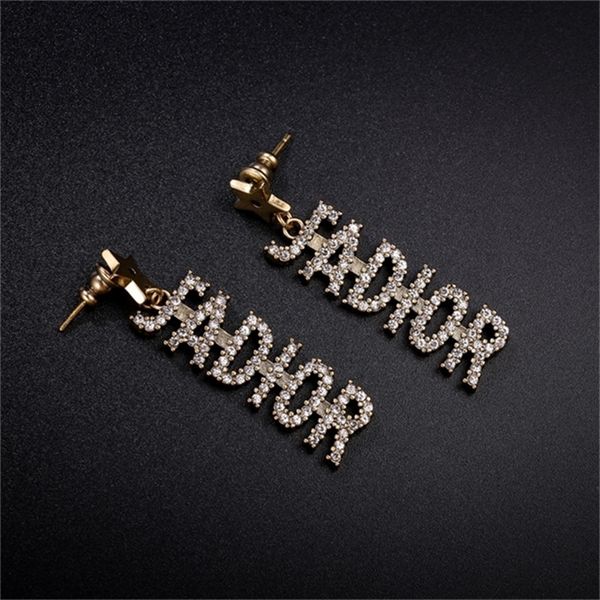 

2022 20% off designer jewelry d family earrings, star's same letter full diamond fashion female earrings, Golden