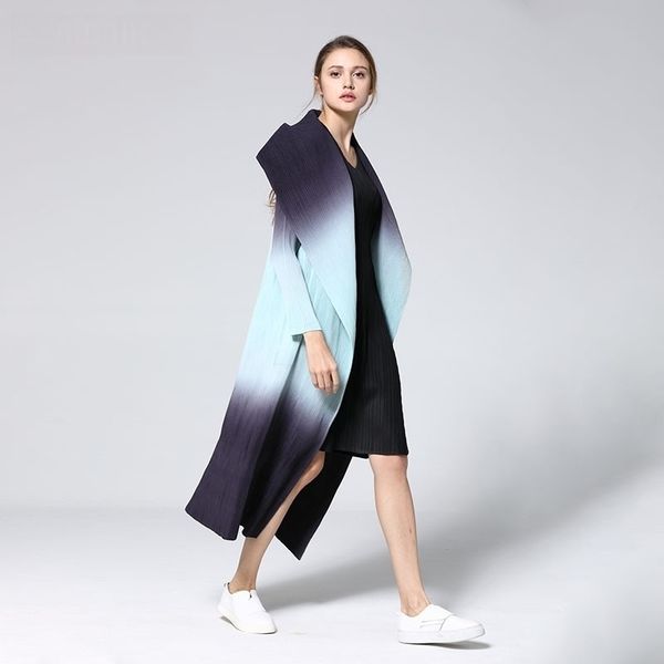 

lanmrem fashion pattern pleated leisure long sleeve cardigan large lapel gradient color slim womens trench coat ad048 201030, Tan;black