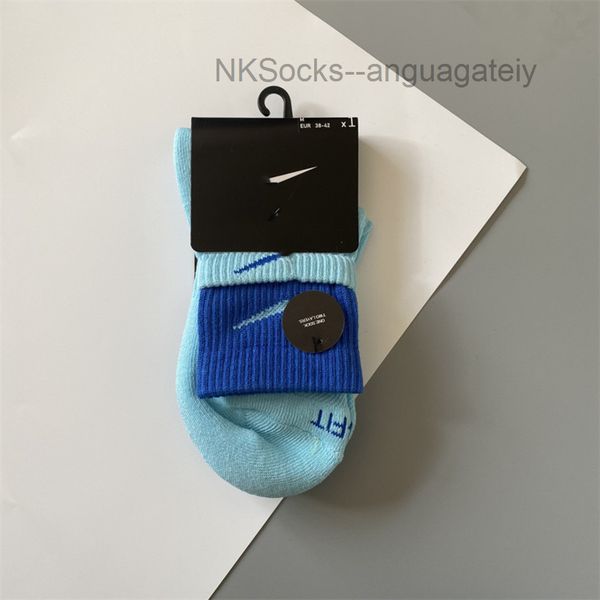 

classic fashion men socks hook brand color stitched men's women's long tube sports training sock street couple middle tubes luxury, Black