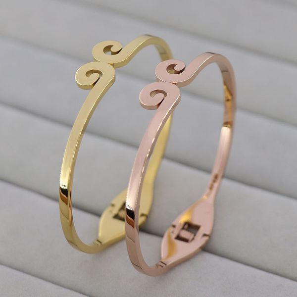 

stainless steel hoop fashion bracelet, Black