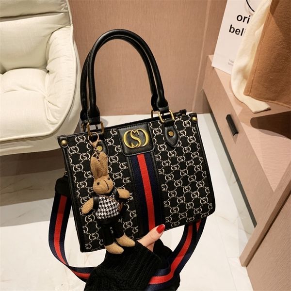 

textured women's single messenger clearance outlet sale