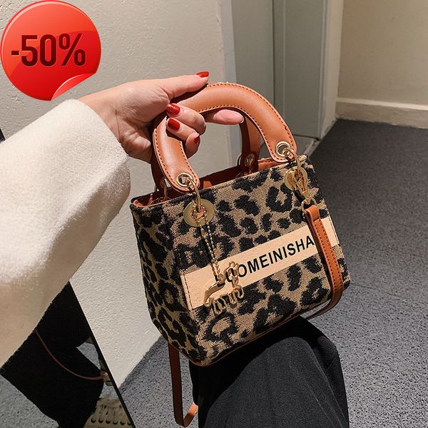 

the factory directly bag 2022 new fashion women's leopard print diana one shoulder hand printed small bag wholesale low price