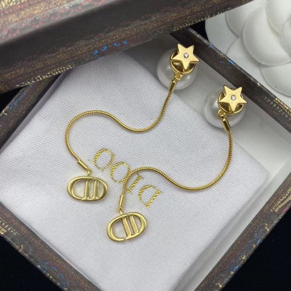 

factory retail and wholesale d family 2022 new letter pearl earrings female dijia net red cd star, Golden
