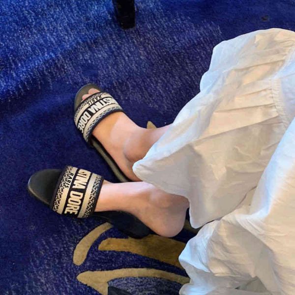 

designer summer dl0ss sandal women designer slippers d family wear high-grade fashion flat bottomed sandals with embroidered letters on the, Black