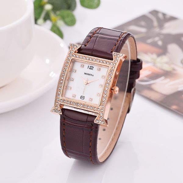 

h shape diamond ladies fashion simple quartz watch, Slivery;golden