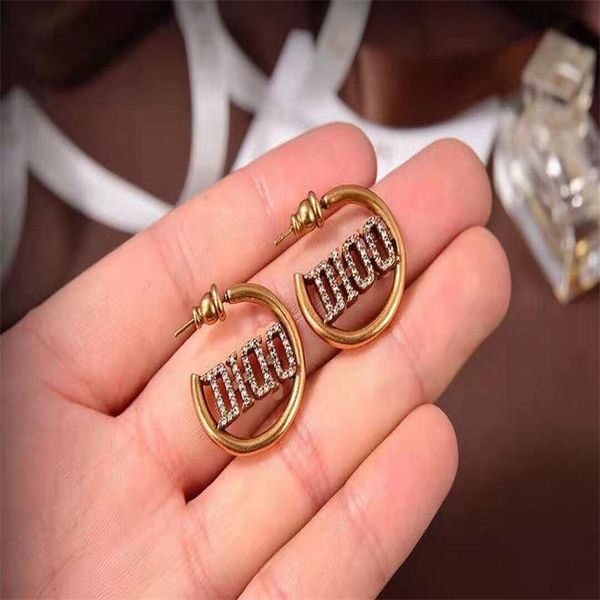 

jewelry online letter diamond earrings hollow fashion temperament earrings female s925 silver needle, Golden