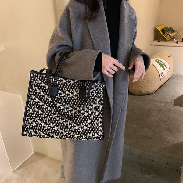 

french women's bag large-capacity portable one-shoulder fashion large bags