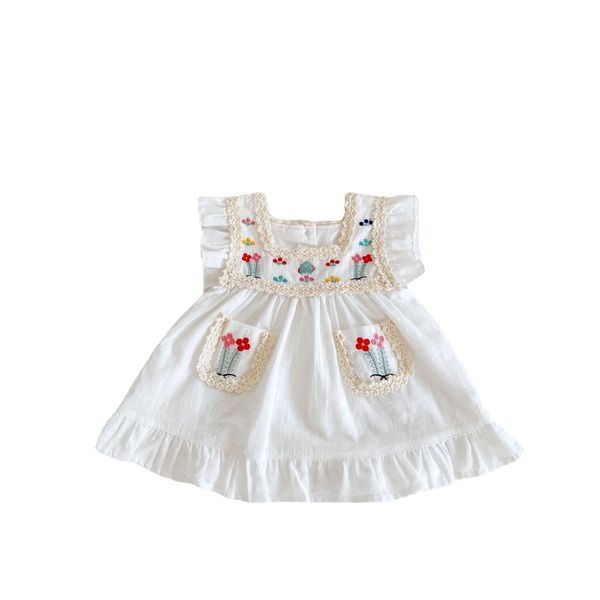 

ins2022 summer new girls baby embroidered thin dress 0-3 years old white dress princess lovely very beautiful western style pure color, Red;yellow