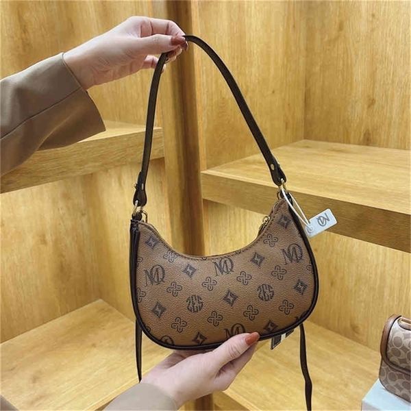 

75% handbags outlet sale super low full flower printing fashion single shoulder armpit leisure pendant bag