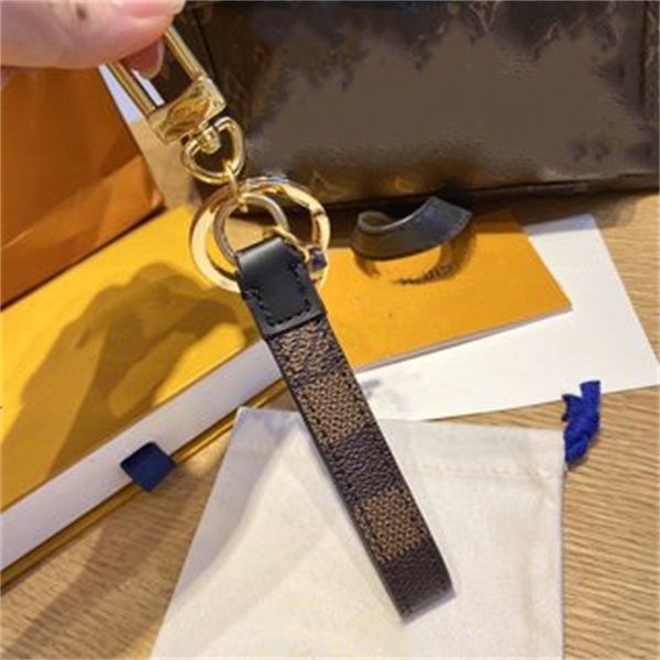 

handmade leather keychains coloured checkered key ring simple personalized fashion items men women bag pendant accessories, Silver