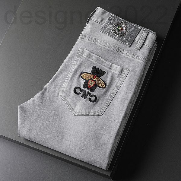 

men's jeans designer mix and match men's jeans with holes in the wind, slim fit leggings, special little bee embroidery fashion br, Blue