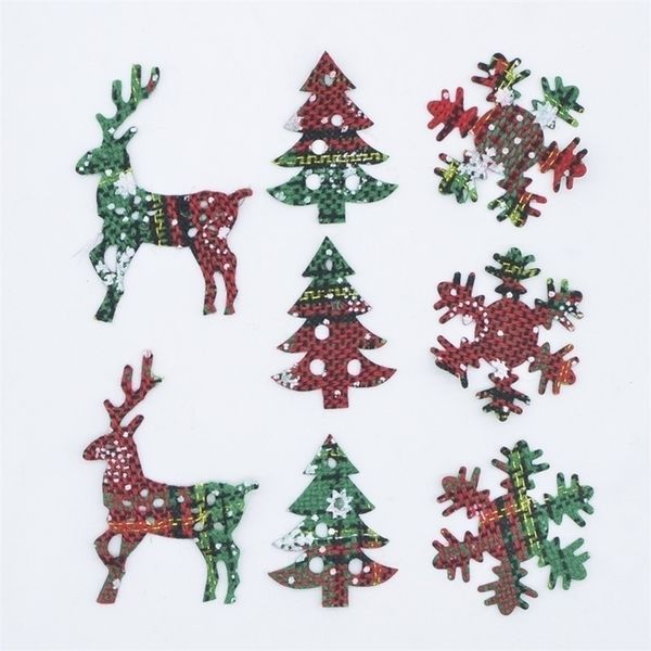 50 Pz / lotto Natale Panno Tessuto Cervo Albero Fiocco di neve Applique per l'ornamento del partito Artigianato Vestiti fai da te Cappello Guanti Decor Patch C21 Y201020