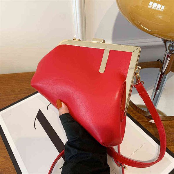 

50% off 2022 new designer bags s street with fashion women's messenger foreign style high texture clip armpit shoulder