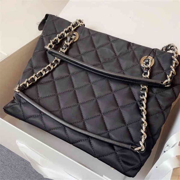 

evening bags p family parachute bag large capacity lingge chain vintage one shoulder