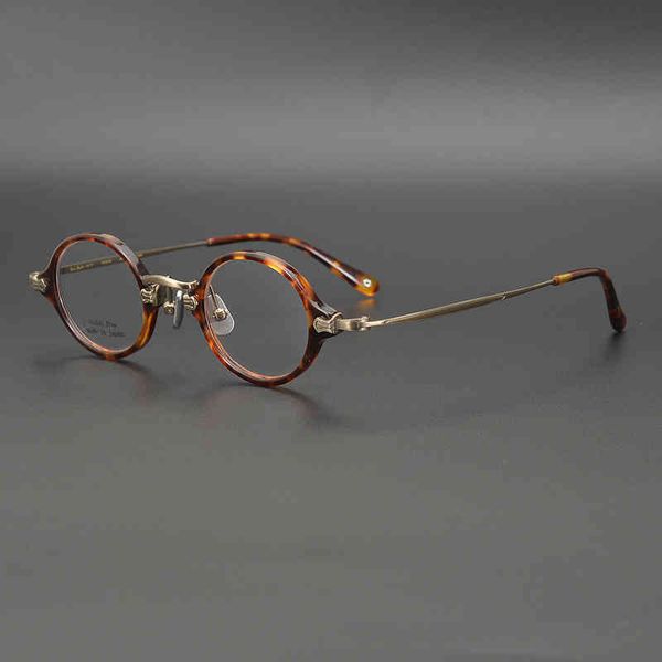 

handmade ultra light pure titanium artistic oval frame small frame with high myopia small face glasses frame men and women fashion, White;black