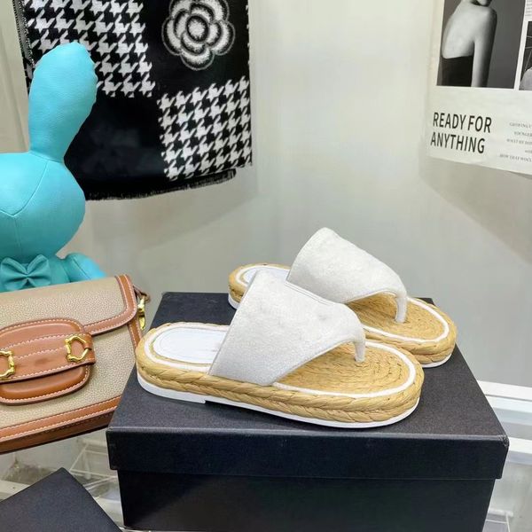 

new2022 designer paris sliders men's women's summer sandals beach slippers women's flip flops casual shoes black and white bl