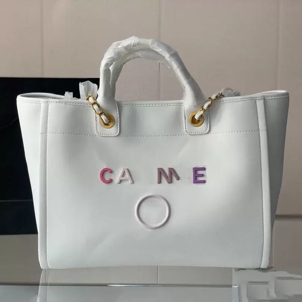 

22ss womens shopping bag color metal letter calfskin handheld classic outdoor beach handbags hardware chain luxury designer ladies french sh