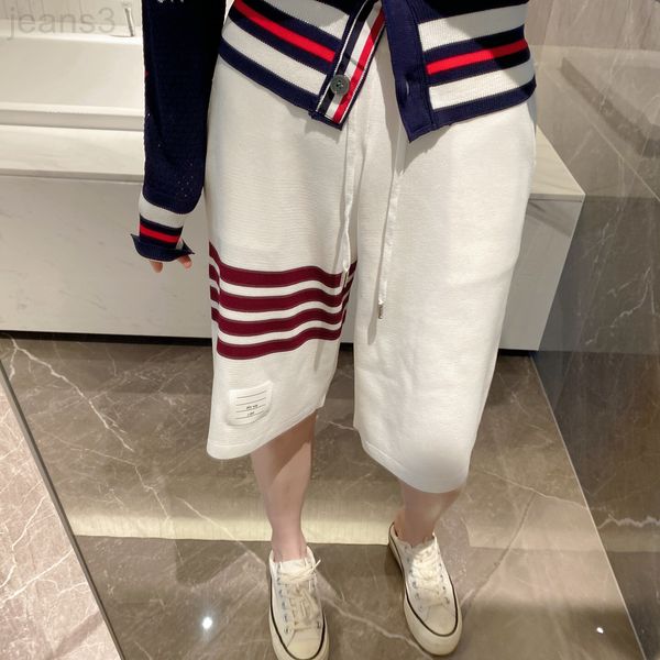 

men's pants designer 22 summer knitted ice hemp loose shorts men's and women's lovers' sports red blue bar capris tb cas, Black