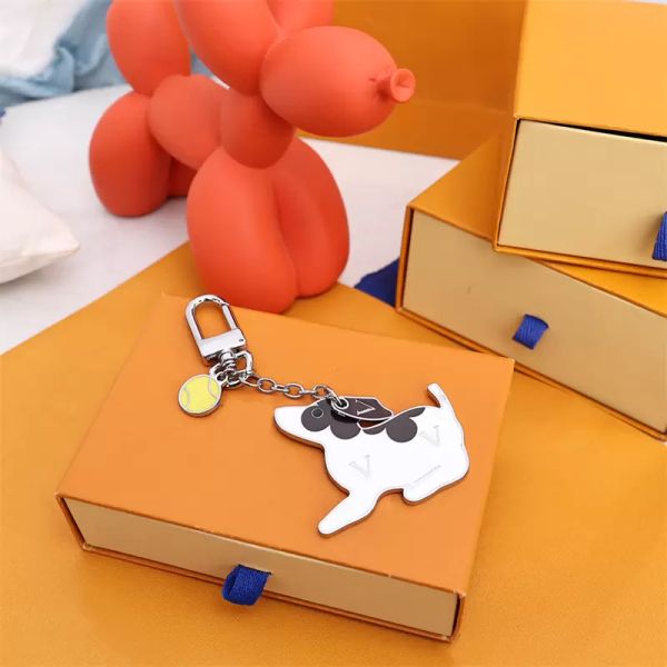 Fashion Keychain Silver Dog Designer geeignet für Taschen Anhänger Auto Anhänger Brief Luxus gegen Schlüsselkette Mode Schmuck Urlaub Geschenk 2208246d