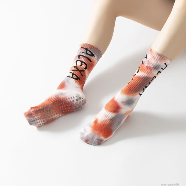 

2022 spring and summer new tie dyed yoga socks professional anti slip selling pilates socks medium tube cotton floor sockb, Black