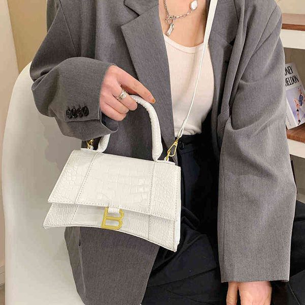 

handbags outlet 2022 new texture hourglass small women's hand crocodile pattern style versatile one shoulder bag