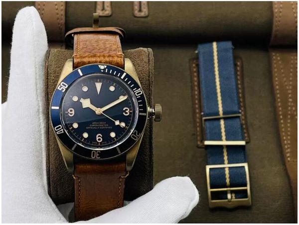 

zf factory men's watch 43mm m79250ba-0001 v3 upgrade edition with seagull eta 2824 automatic chain movement bronze case sapphire mirror, Slivery;brown