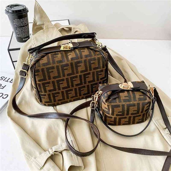 

evening bags trend bag 52% off 2022 new fashion handbags french stick lunch box bento dog walking net red pillow portable