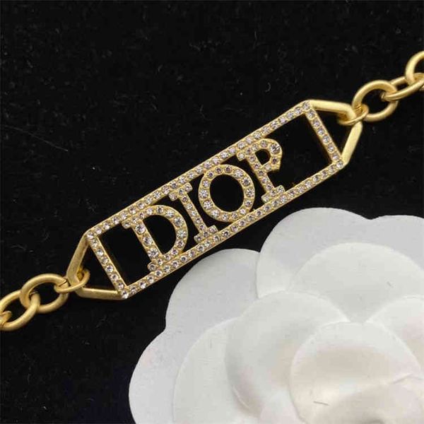 

2022 women's fashion all-match high-quality new personality necklace brand wholesale home dijia brass bracelet letter diamond inlaid si, Silver