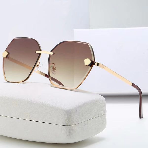

2021 new classic retro designer sunglasses fashion trend 538 sun glasses anti-glare uv400 casual eyeglasses for women with box, White;black