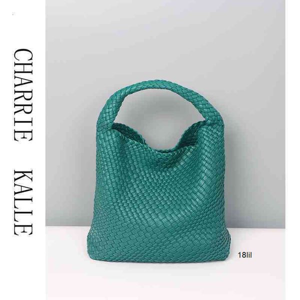 

designer designer ypi3 real venetasss bottegas handbags wholesale 2022 soft green woven waist fashion ins leather womens chain small square