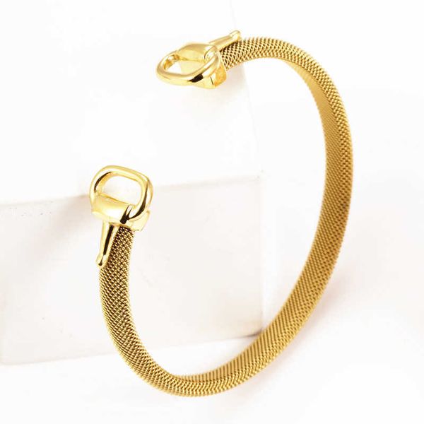 

simple women's stainless steel bracelet c-shaped mesh elastic titanium jewelry, Black
