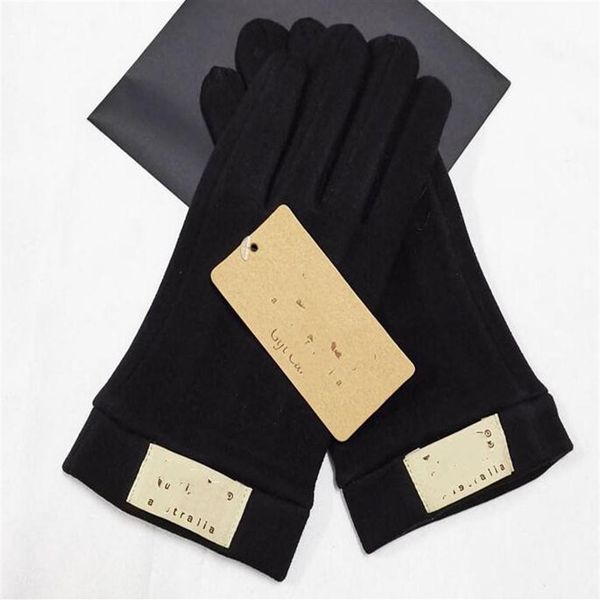 

fashion winter gloves brand designer gloves women men winter warm luxury gloves very good quality five fingers covers2500, Blue;gray