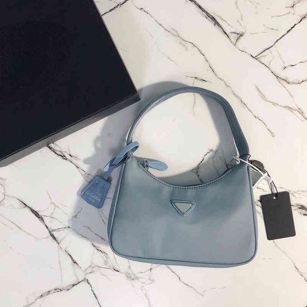 

fashion 2022 designer luxury shoulder bag nylon cloth handbags women bags y220404