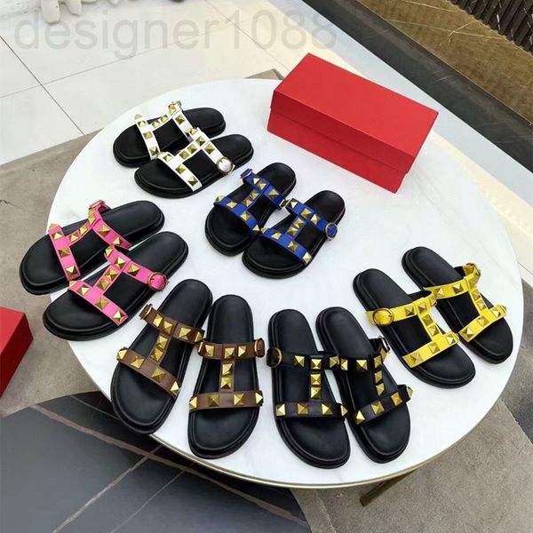 

slippers designer women wear flat bottoms in summer. they are fashionable and versatile. soft bottoms. beach bottomed rivets. flip flops. zi, Black