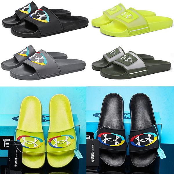 Ciabatte da uomo firmate Pantofole nero grigio verde fluorescente Marchio di lusso Pantofole in pelle Sandali in gomma Sandali Scarpe da spiaggia estive Mocassini Infradito Largo piatto