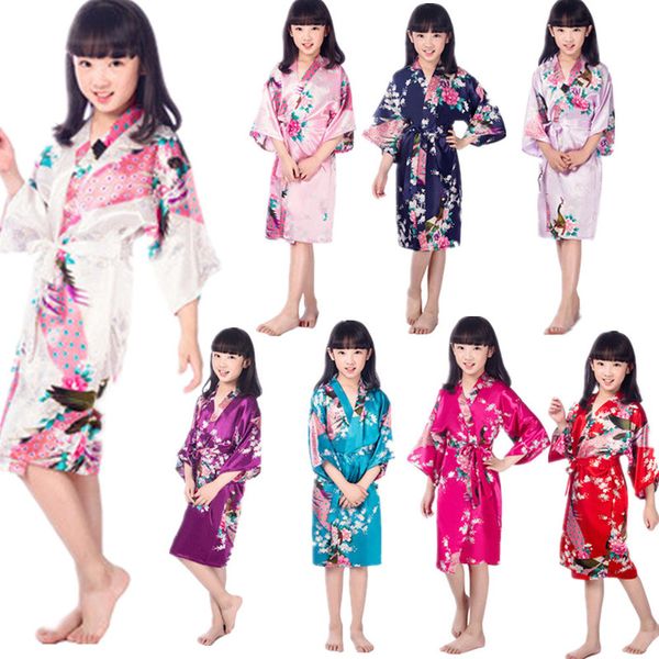 Großhandel Kinder-Satin-Kimono-Roben für Mädchen, Kinder-Nachtwäsche, Pfauenblumen-Robe für Spa, Hochzeit, Geburtstag, Nachthemd 220721