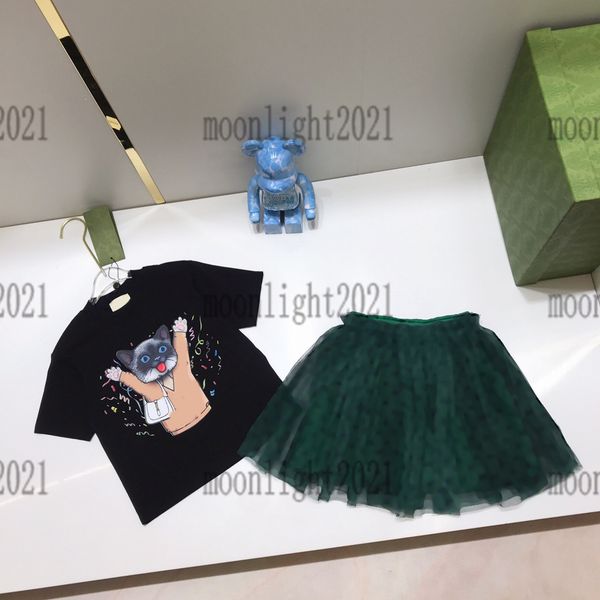 

green 22ss summer girls black t shirts with mesh skirts 2 pieces sets round neck t-shirt small fresh skirt brand designer embroidery t-shirt, White