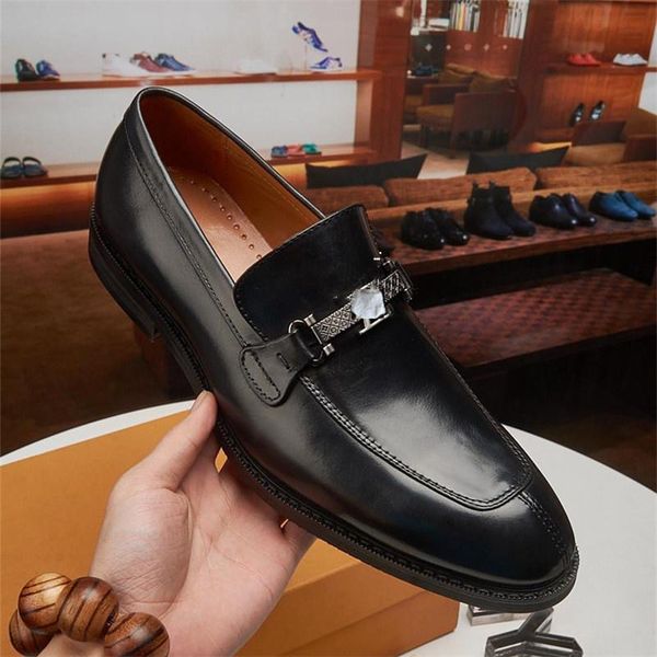 

22ss new luxury designer dress shoes fashion men black genuine leather pointed toe mens business oxfords gentlemen travel walk casual shoe