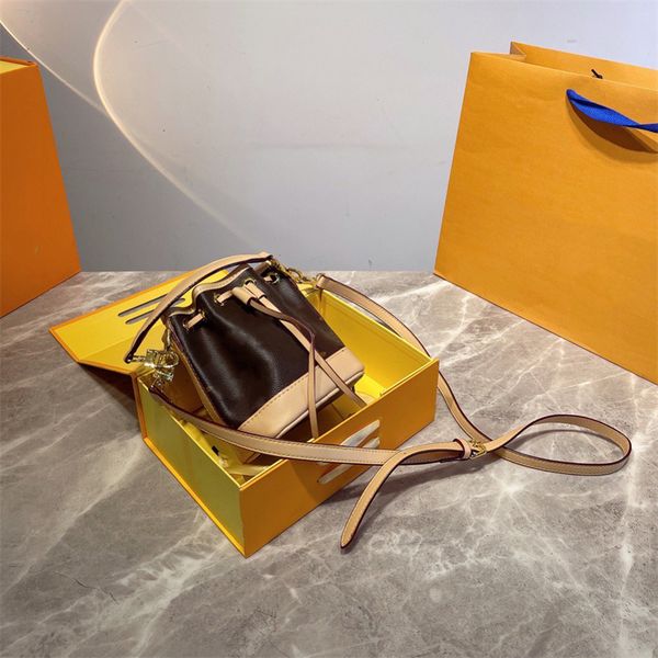 

2022ss women's lvs purses fashion luxury design vintage bucket bag retro style one shoulder crossbody bags printed color handbag