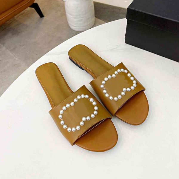 

luxury designer beach shoes leather beachs sandals letter cc slippers outdoor women channels hgfhdtdd