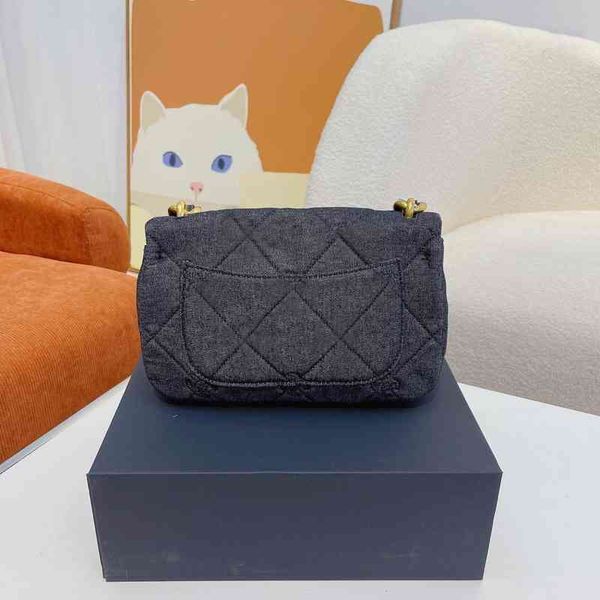 

women luxurys designers vintage denim underarm bag lady shoulder crossboby bags classic handbags print wallets 220611 zhouzhoubao123